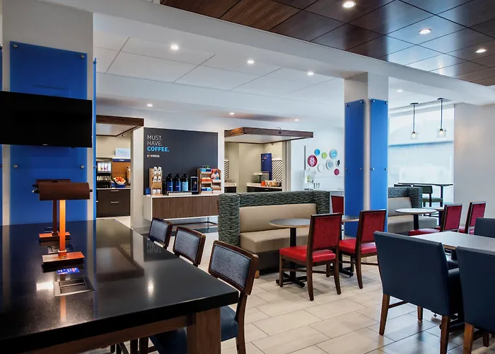 Holiday Inn Express & Suites Kelowna - East By Ihg